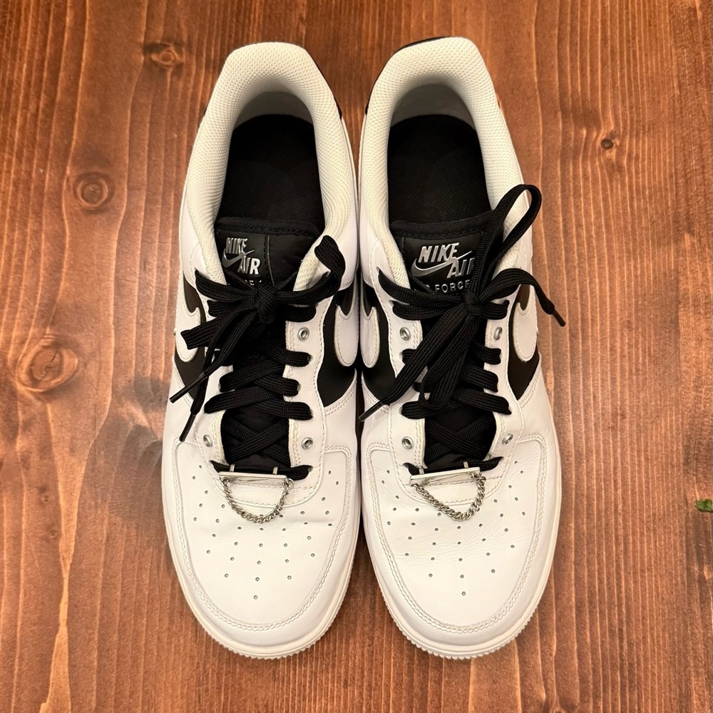 Nike Air Force 1 White Black  Silver Chain
